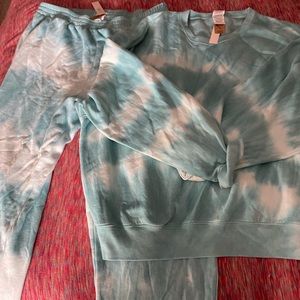 NWT Victoria Secret Sweat outfit